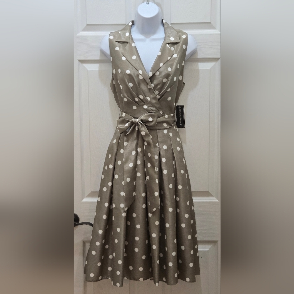 NWT Jessica Howard / Taupe Polka Dot Dress / Size 6